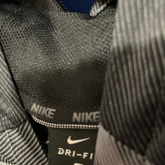 Nike dri-fit neon and grey sweater size L kids - Picture 2 of 2